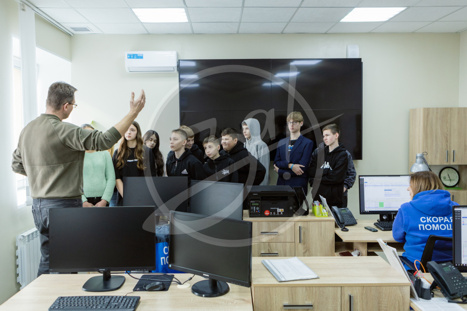 Экскурсия школьников в скорой 
помощи