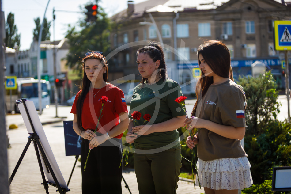 Возложение Народный Фронт
