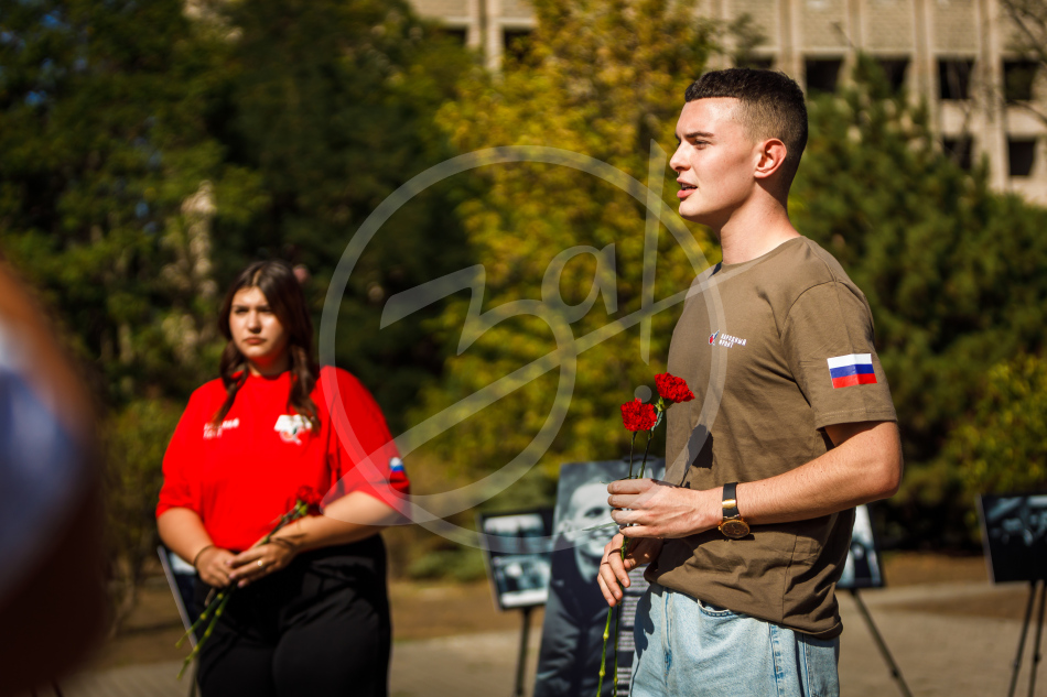 Возложение Народный Фронт