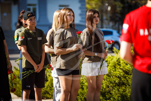 Возложение Народный Фронт