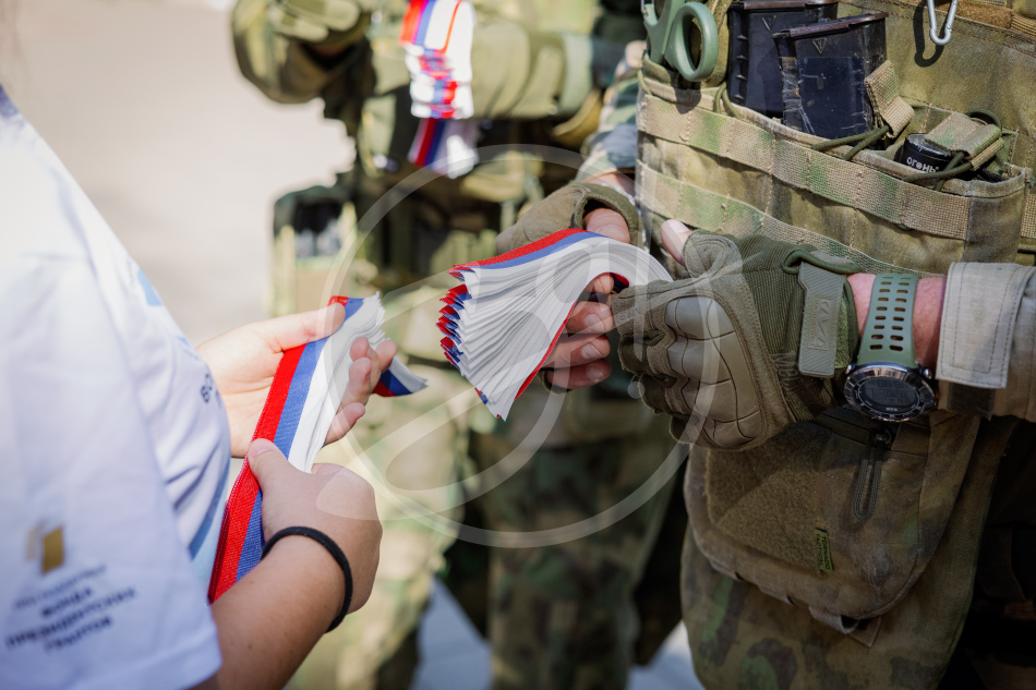 «Три любимых цвета» и «Российский триколор».