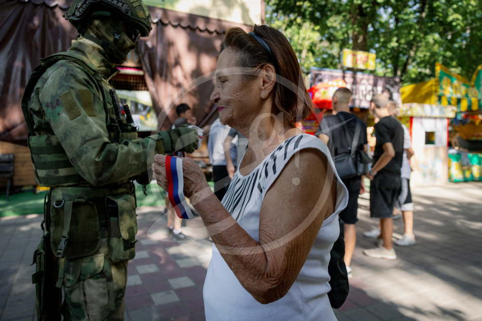 «Три любимых цвета» и «Российский триколор».