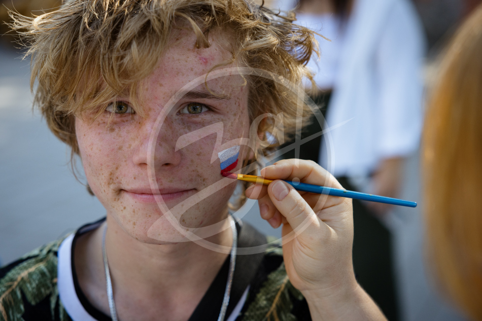 «Три любимых цвета» и «Российский триколор».