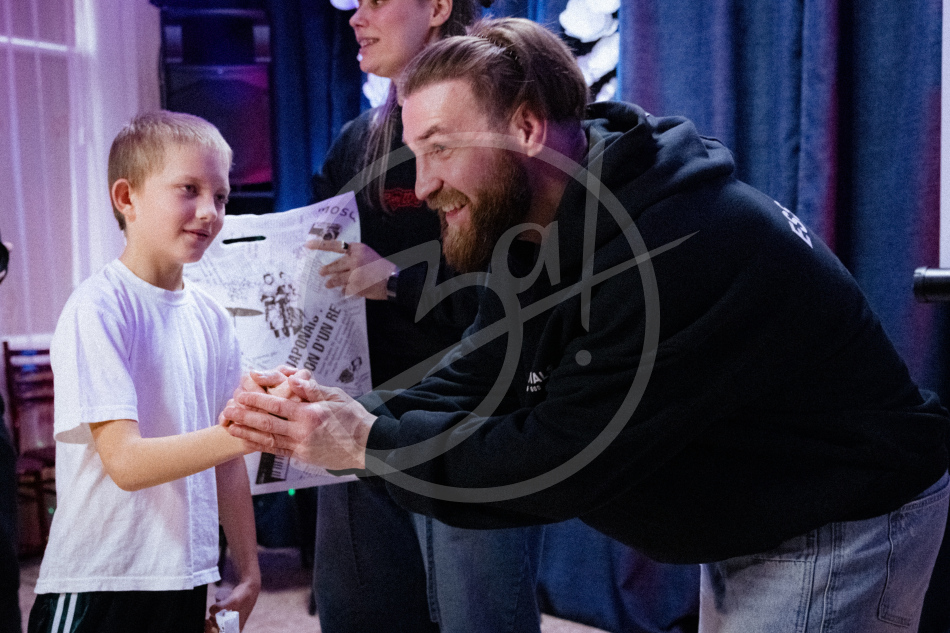 Анатолий
Надратовский и Анастасия
Петрова