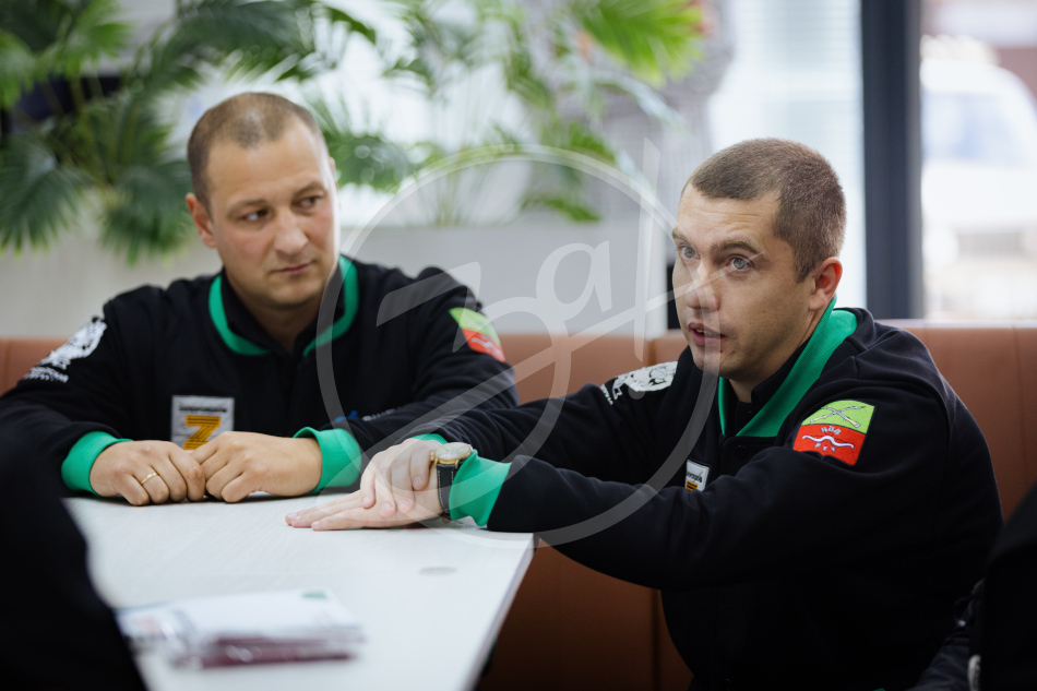 Анатолий
Надратовский и Анастасия
Петрова