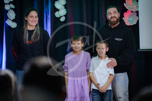 Анатолий
Надратовский и Анастасия
Петрова