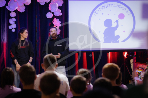 Анатолий
Надратовский и Анастасия
Петрова