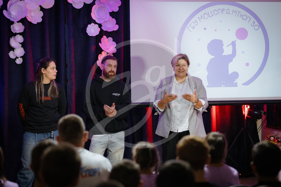 Анатолий
Надратовский и Анастасия
Петрова