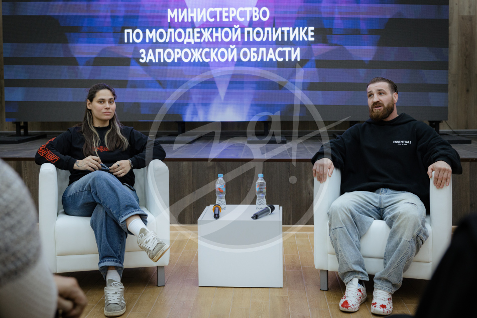 Анатолий
Надратовский и Анастасия
Петрова