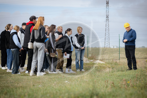 Студенты Запорожской области совершили экскурсию по солнечной электростанции