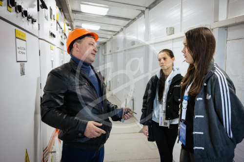Студенты Запорожской области совершили экскурсию по солнечной электростанции