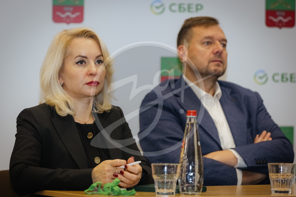 Перспективы внедрения искусственного интеллекта в разные сферы жизни обсудили на сессии дизайн-мышления от Сбербанка «AI- трансформация Запорожской области»