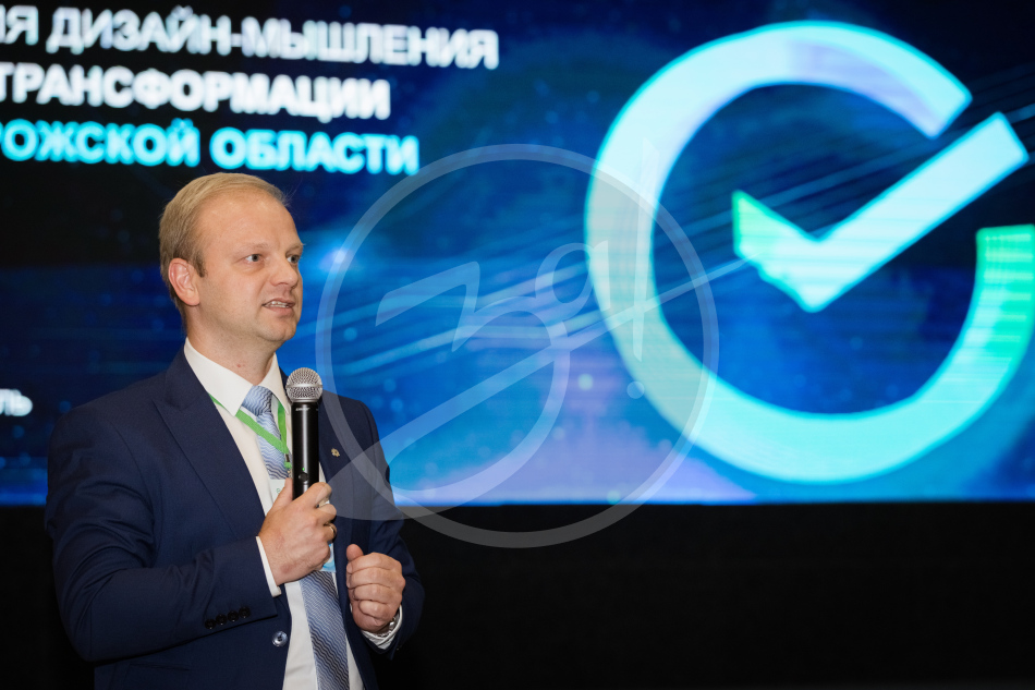 Перспективы внедрения искусственного интеллекта в разные сферы жизни обсудили на сессии дизайн-мышления от Сбербанка «AI- трансформация Запорожской области»