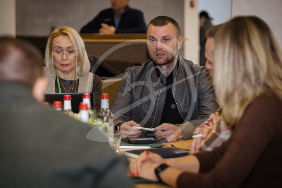 Перспективы внедрения искусственного интеллекта в разные сферы жизни обсудили на сессии дизайн-мышления от Сбербанка «AI- трансформация Запорожской области»