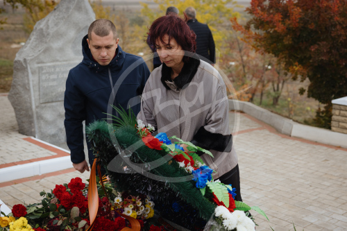 Ко Дню освобождения Мелитополя от немецко-фашистских захватчиков Запорожскую область посетила делегация Донецкой Народной Республики.