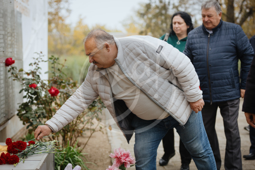 Ко Дню освобождения Мелитополя от немецко-фашистских захватчиков Запорожскую область посетила делегация Донецкой Народной Республики.