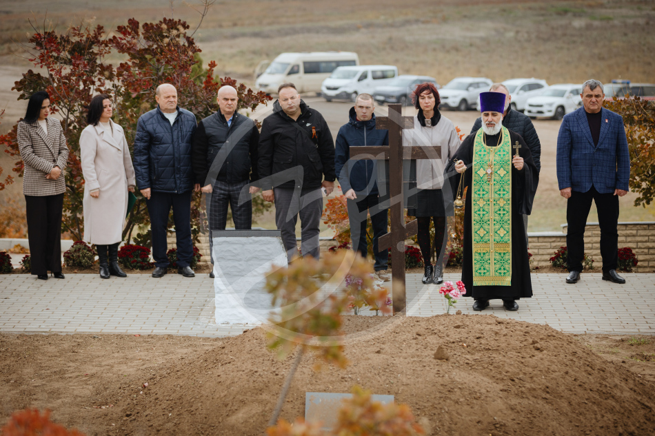 Ко Дню освобождения Мелитополя от немецко-фашистских захватчиков Запорожскую область посетила делегация Донецкой Народной Республики.